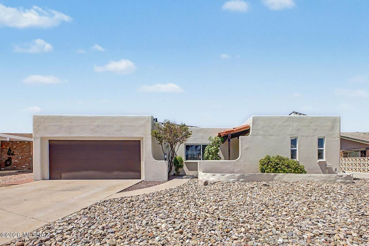 8546 Pine Valley Drive - Photo 1