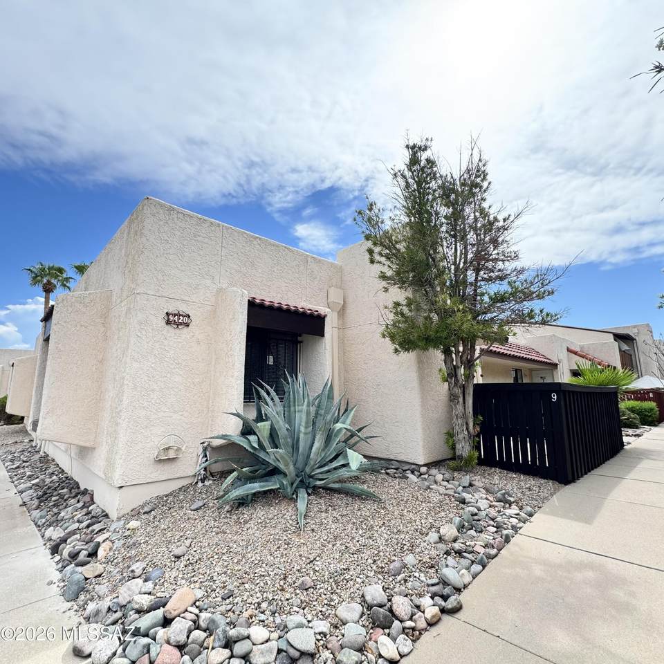 9420 Speedway Boulevard - Photo 1