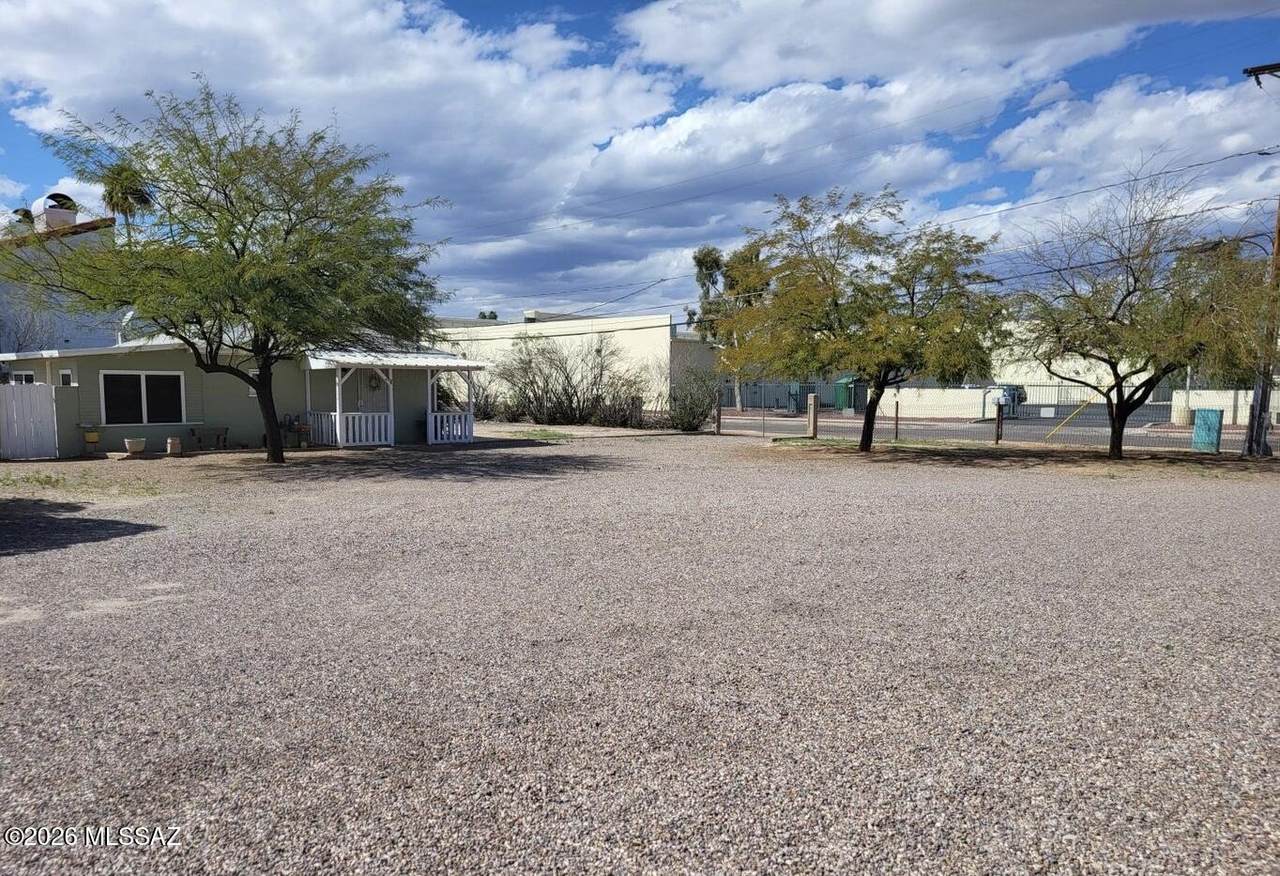 https://bt-photos.global.ssl.fastly.net/tucson/orig_boomver_1_22621078-2.jpg