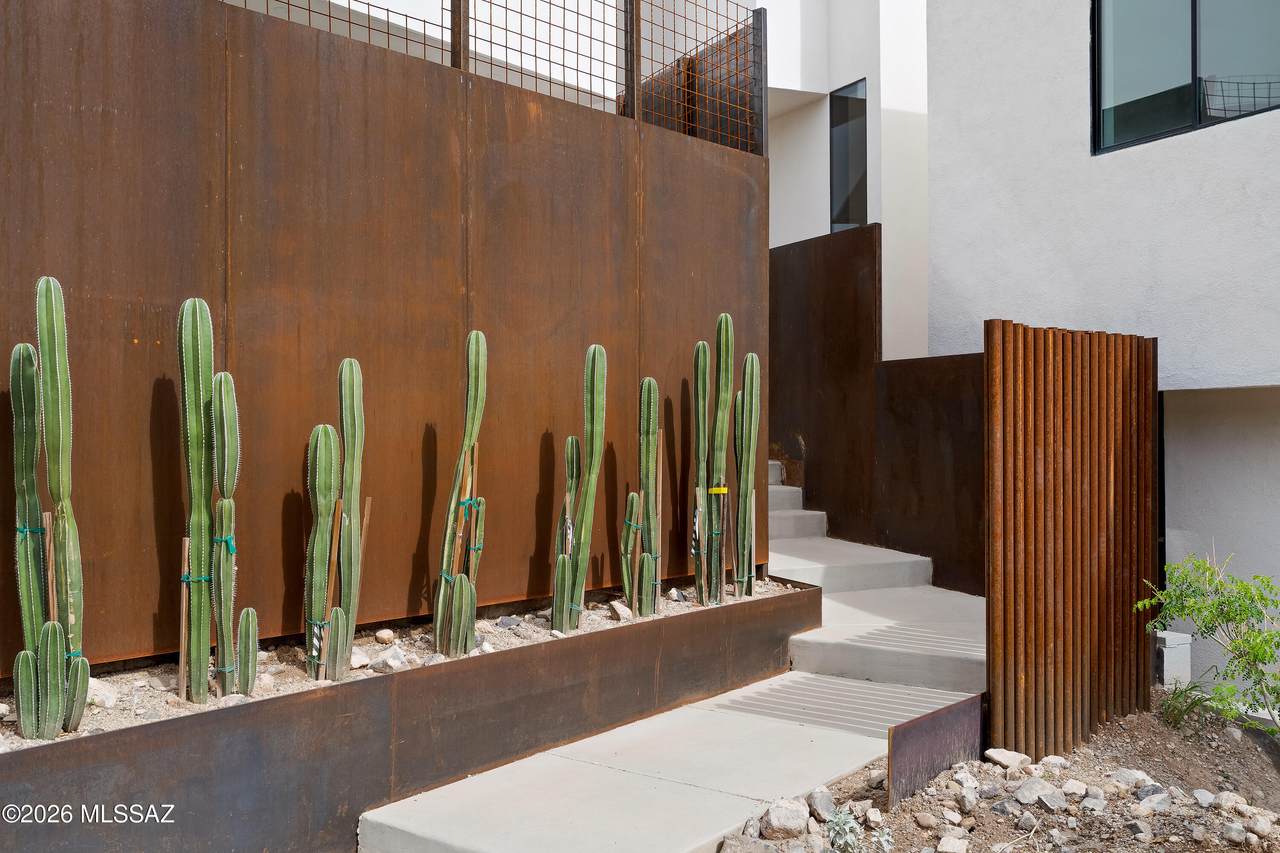 https://bt-photos.global.ssl.fastly.net/tucson/1280_boomver_1_22621674-2.jpg