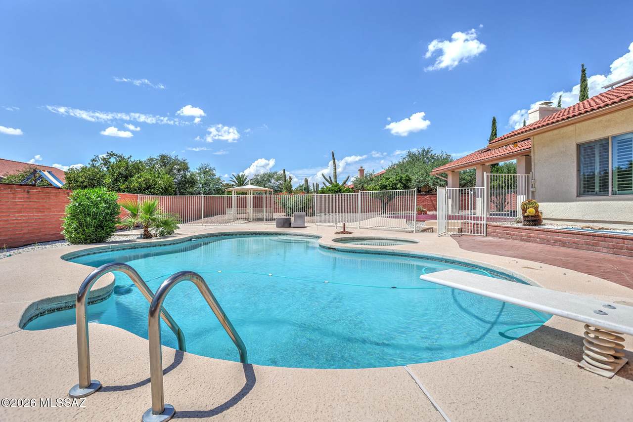 https://bt-photos.global.ssl.fastly.net/tucson/1280_boomver_1_22621705-2.jpg