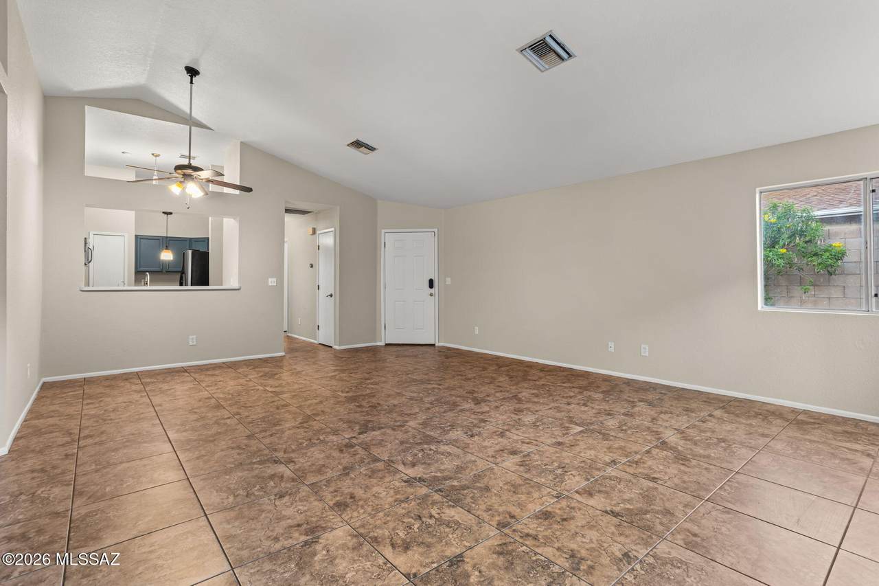 https://bt-photos.global.ssl.fastly.net/tucson/1280_boomver_1_22621812-2.jpg