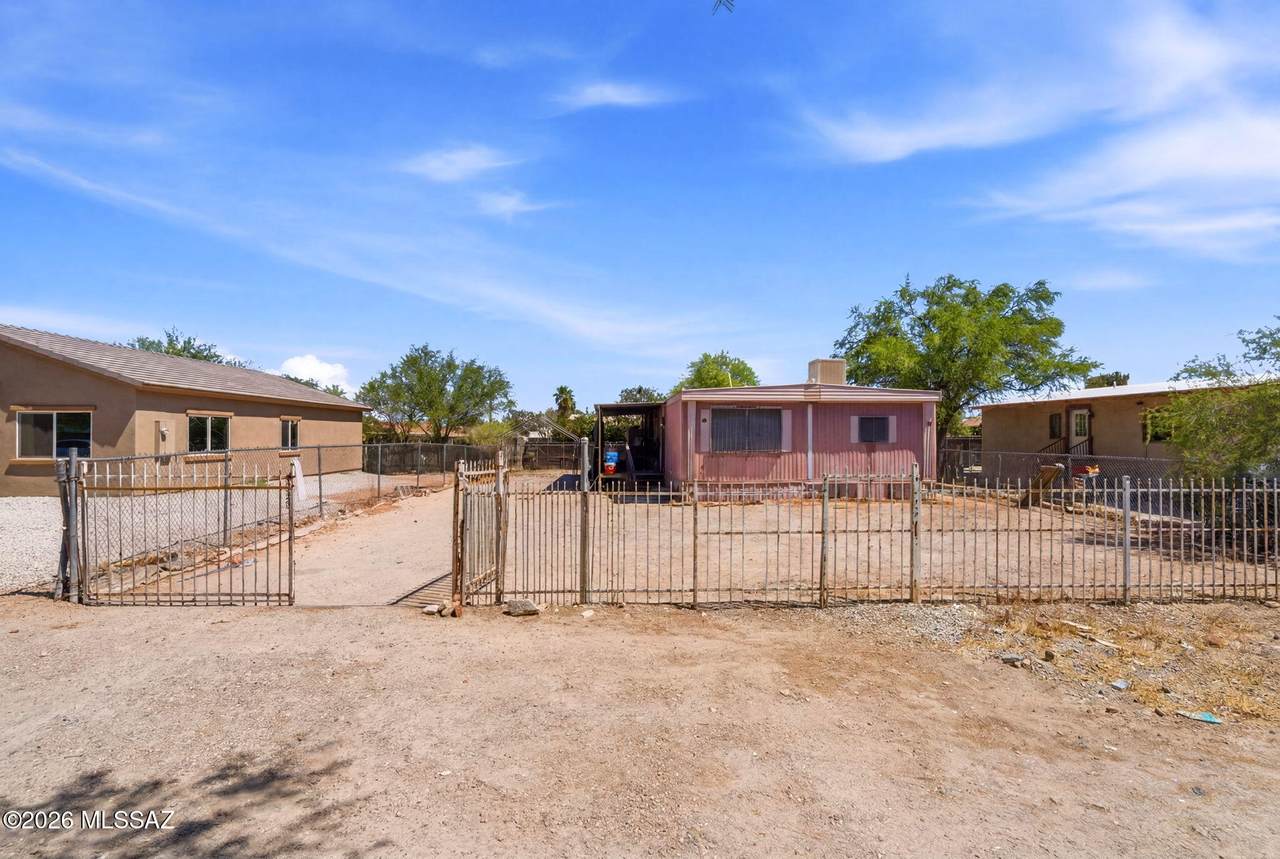 5641 Masterson Avenue - Photo 1