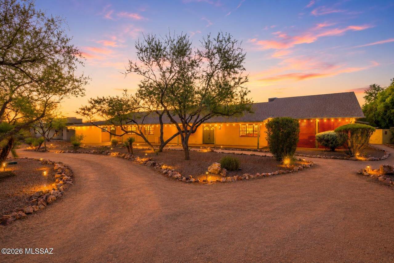 4537 San Carlos Place - Photo 1