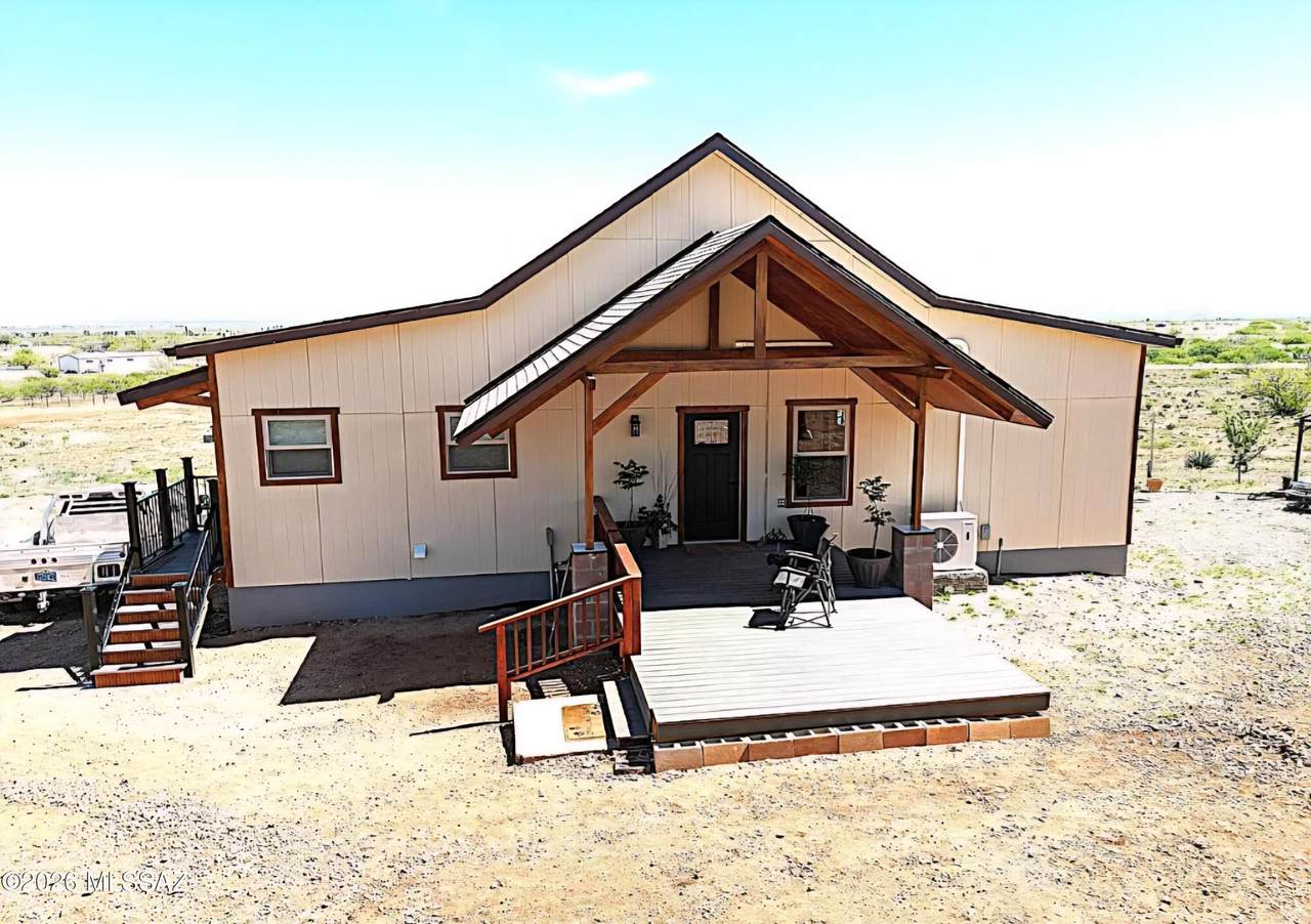 286 Palm Road - Photo 1