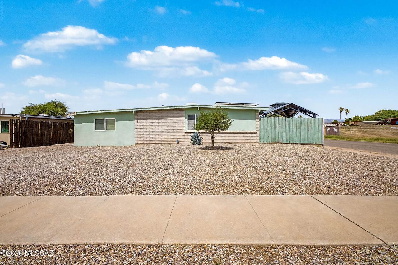 6991 Brooks Drive - Photo 1