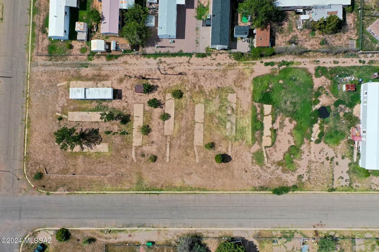 301 Yuma Street - Photo 1