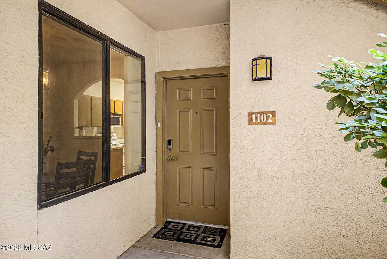 2550 River Road - Photo 1