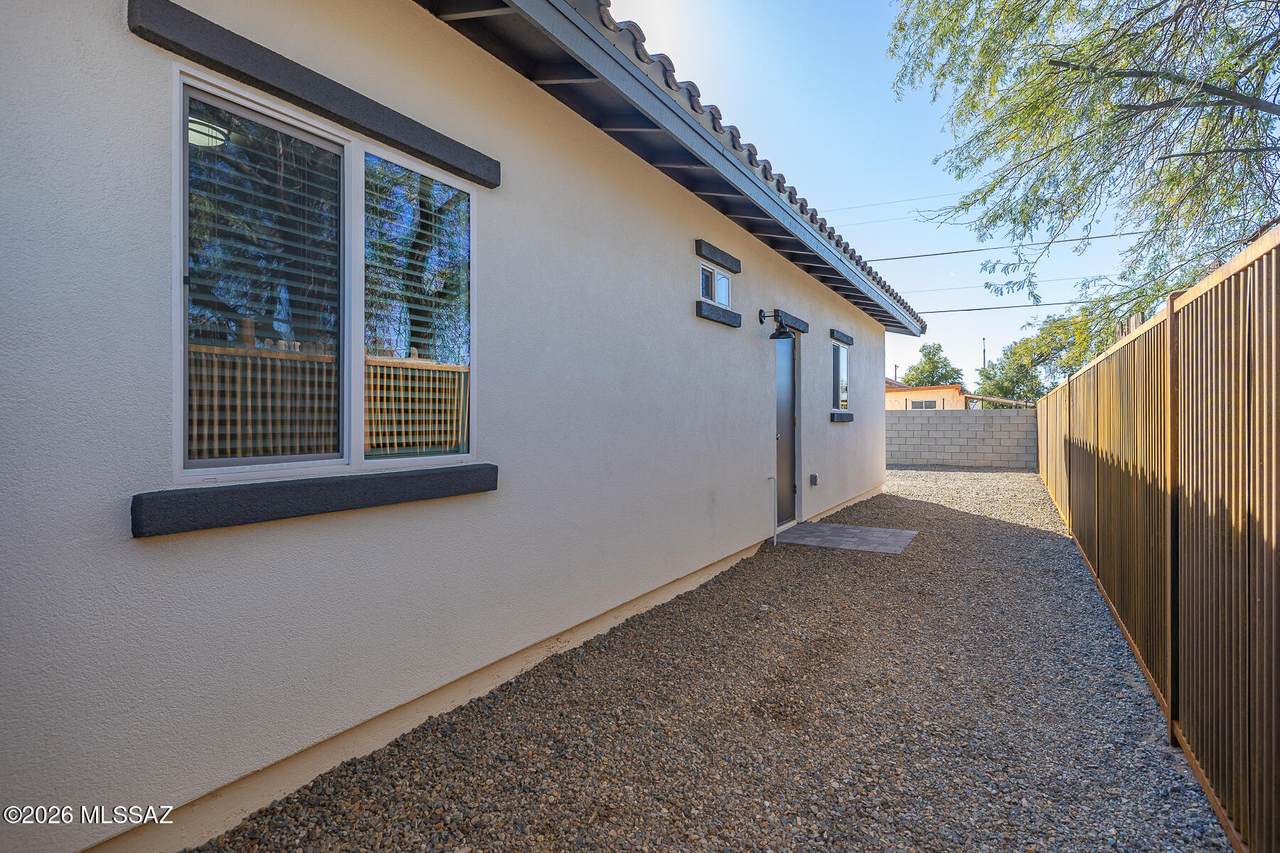 https://bt-photos.global.ssl.fastly.net/tucson/1280_boomver_2_22622514-2.jpg