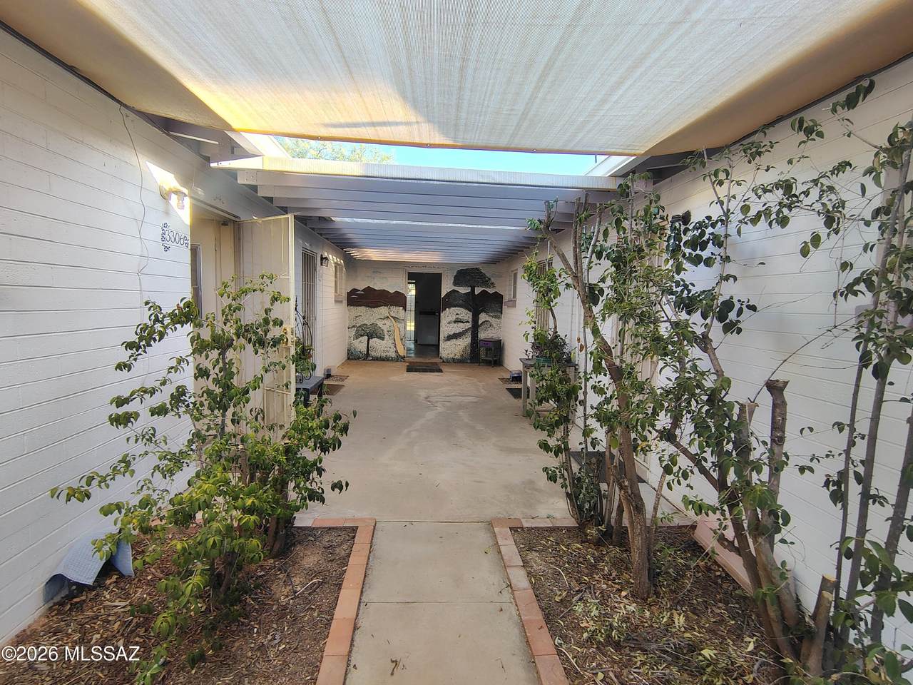 3302-3308 Glenn Street - Photo 1