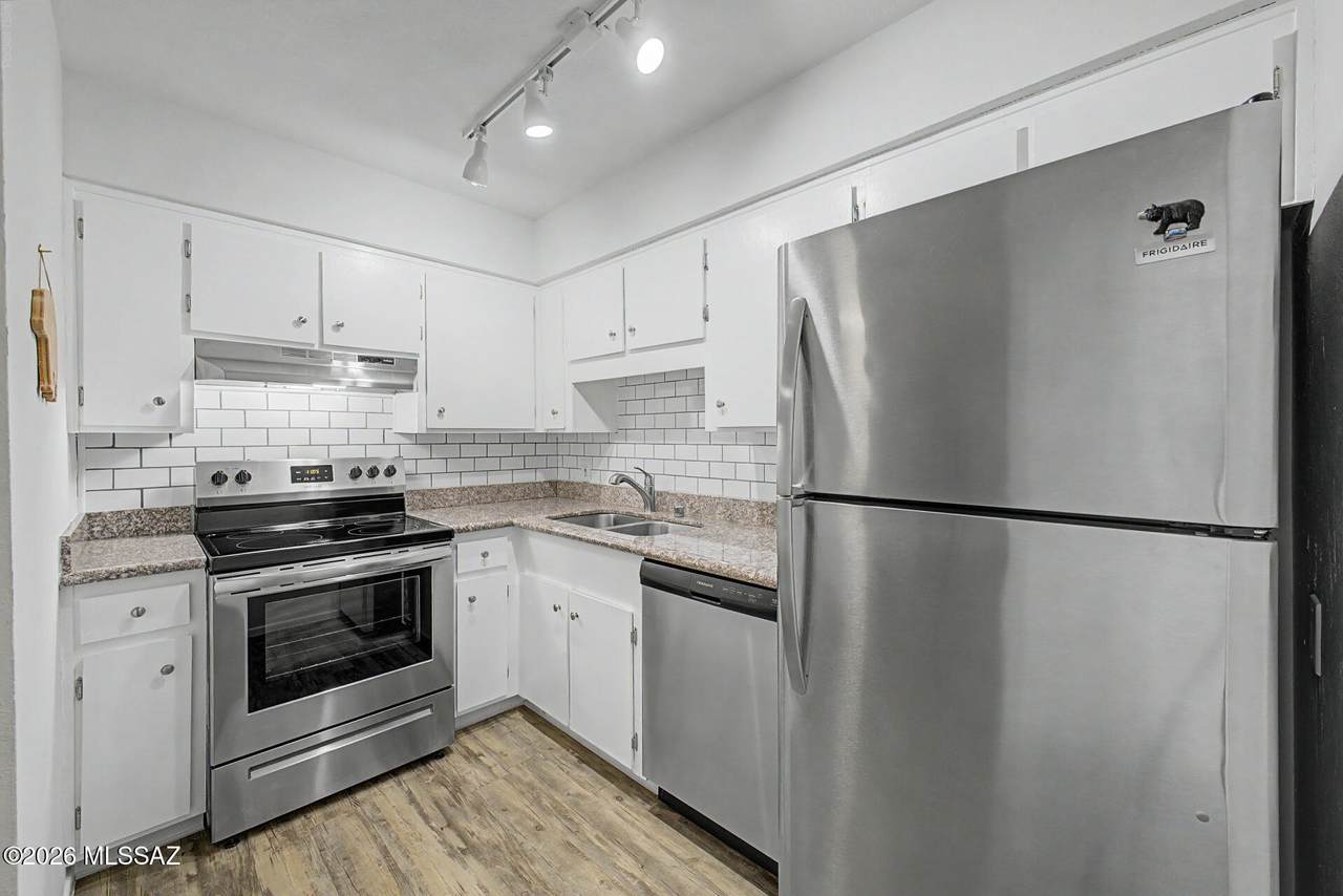 1600 Wilmot Road - Photo 1