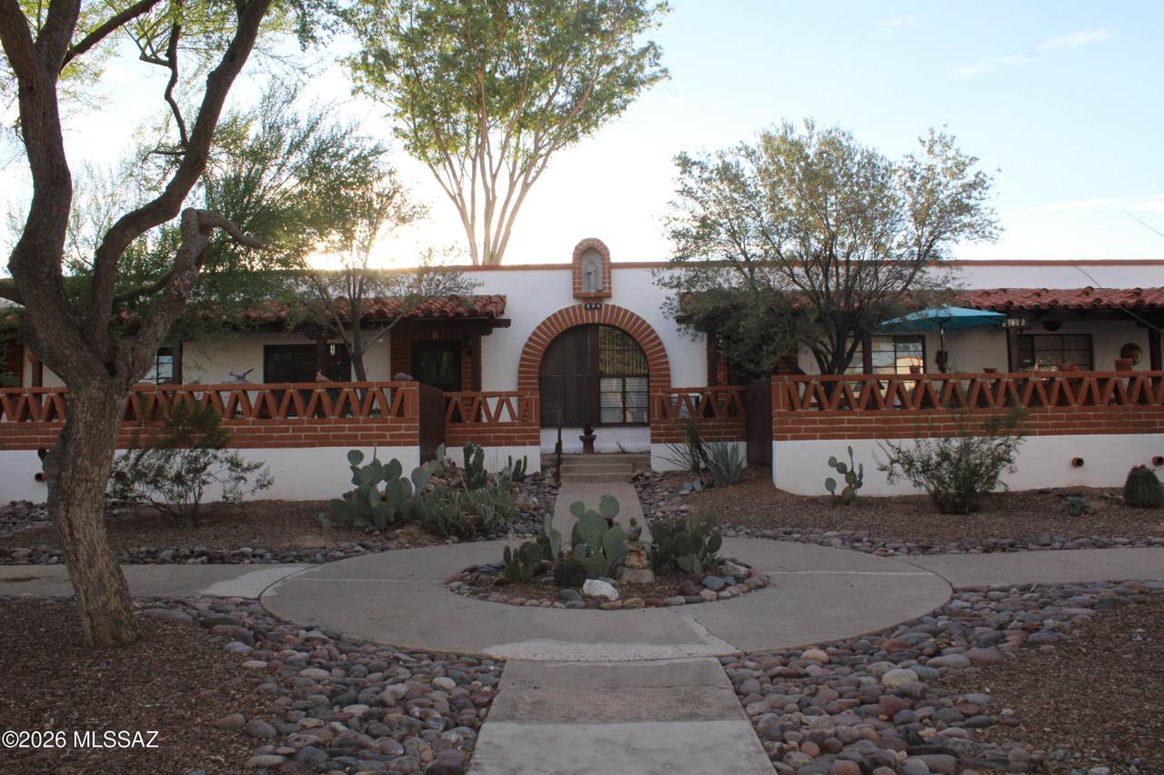 344 Paseo Sarta - Photo 1