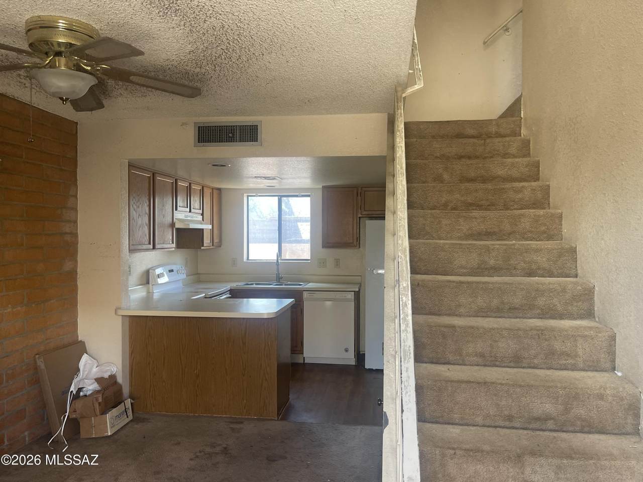 https://bt-photos.global.ssl.fastly.net/tucson/1280_boomver_1_22623446-2.jpg