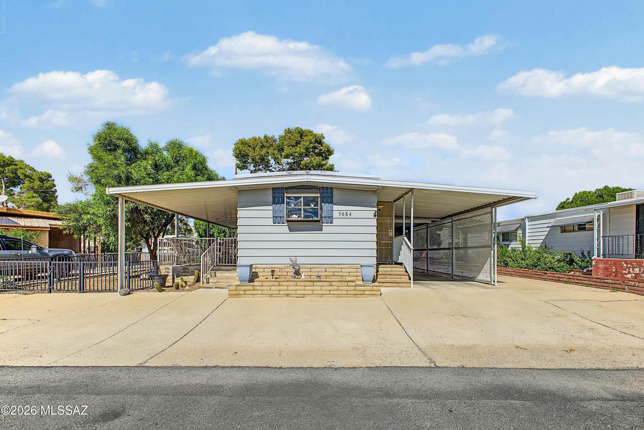 5684 Circle Z Street - Photo 1