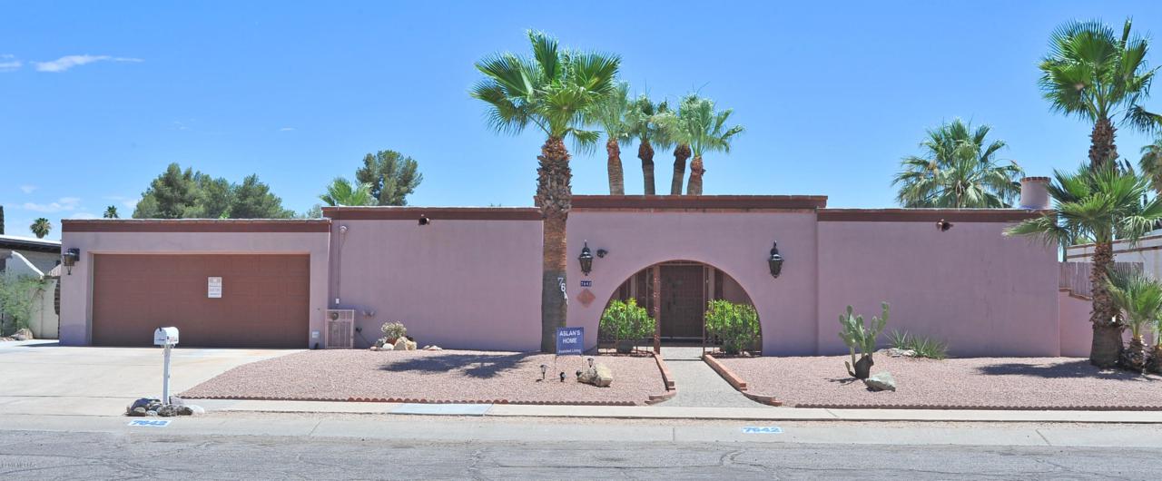 7642 38Th Street - Photo 1