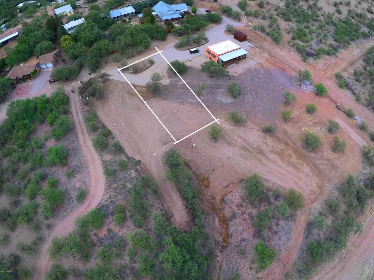 33 Three R Avenue - Photo 1