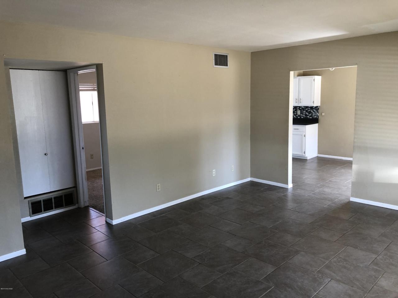 455 Robles Place - Photo 1