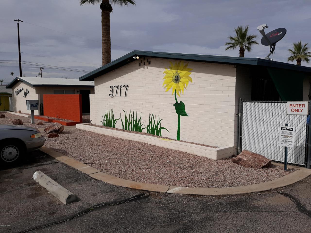 3717 Lee Street - Photo 1