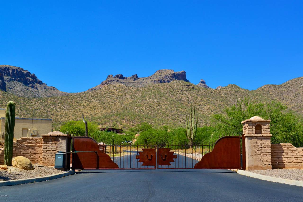 5555 Sabino Highlands Place - Photo 1