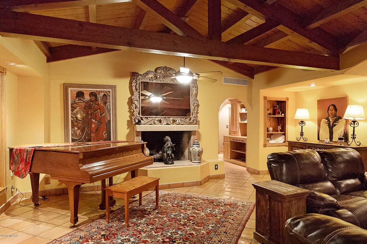 3415 River Road - Photo 1