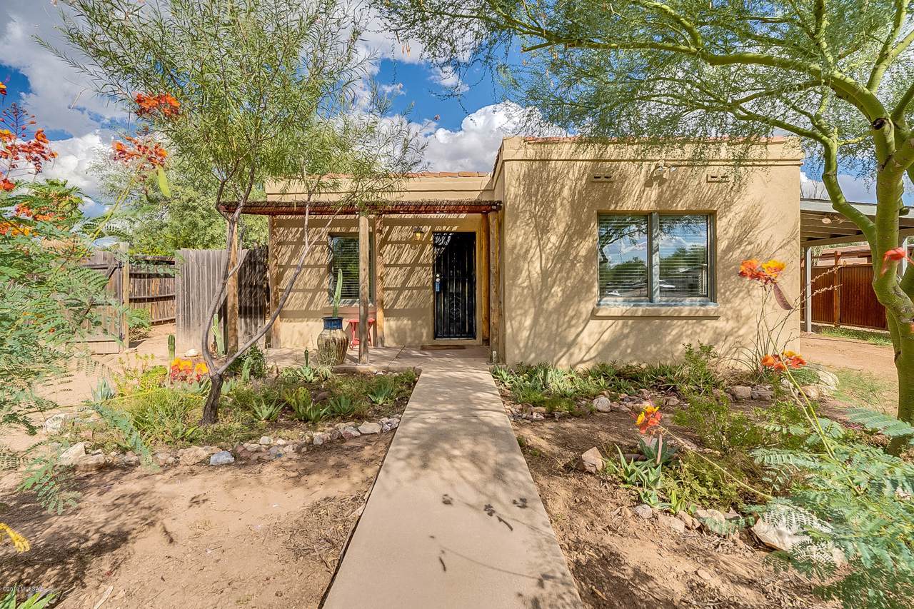 2216 Belvedere Avenue - Photo 1