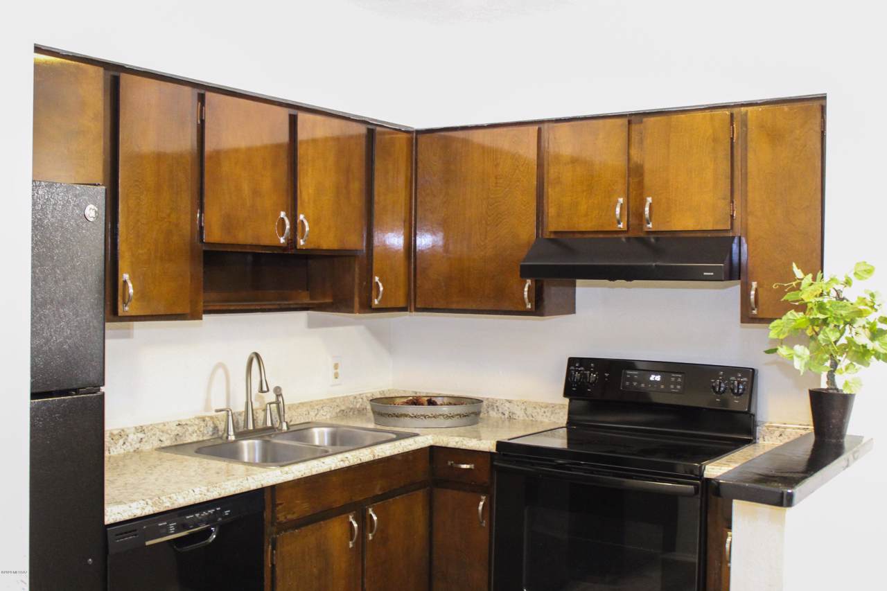 1620 Wilmot Road - Photo 1
