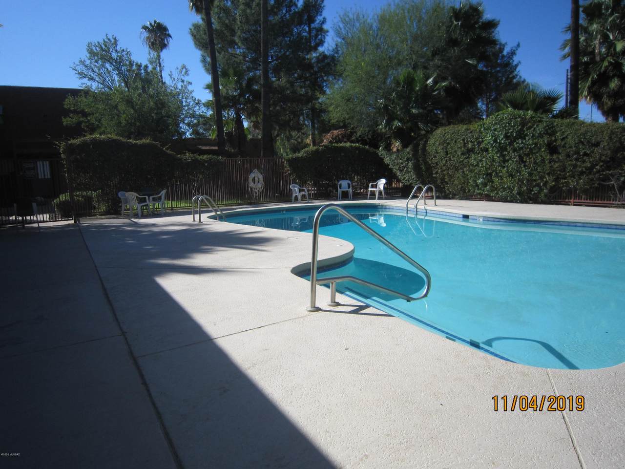 2950 Alvernon Way - Photo 1