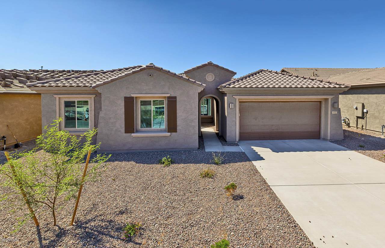722 Romsdalen Road - Photo 1