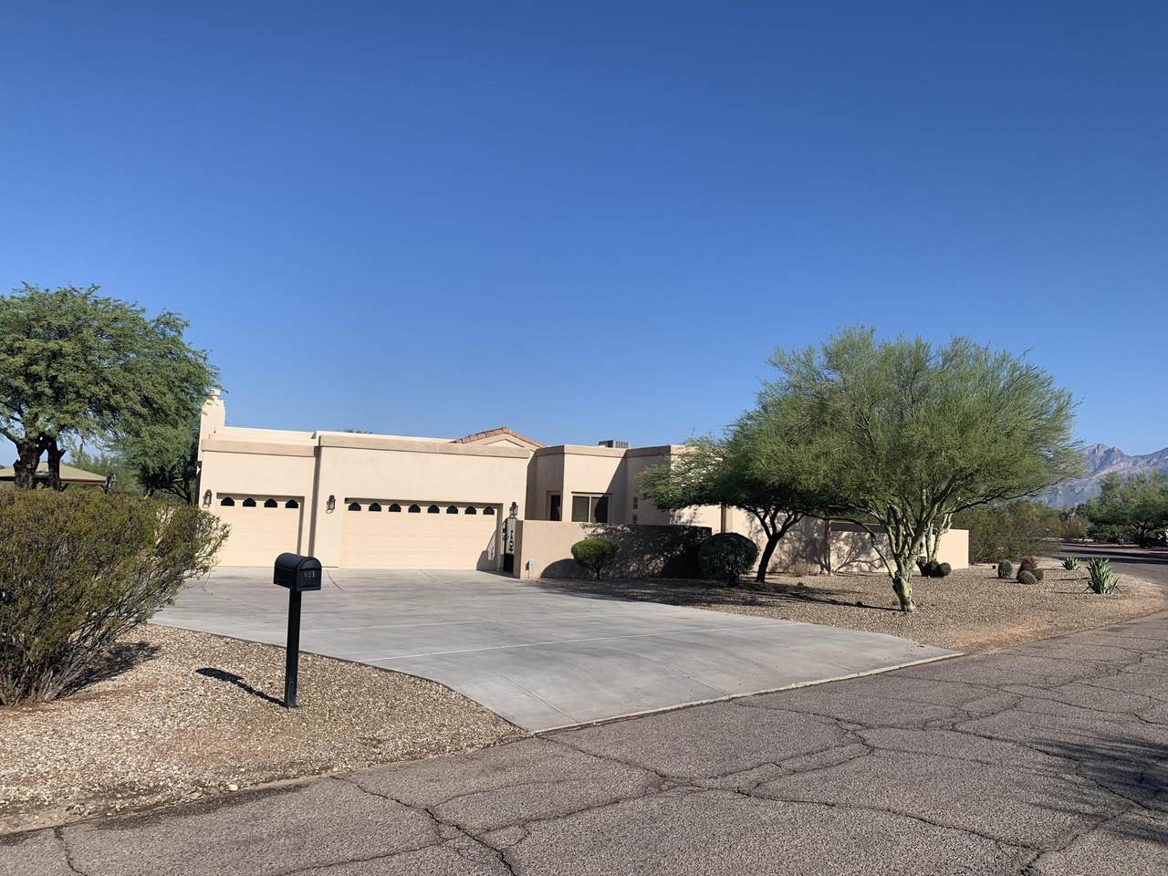 821 Barbara Worth Drive - Photo 1