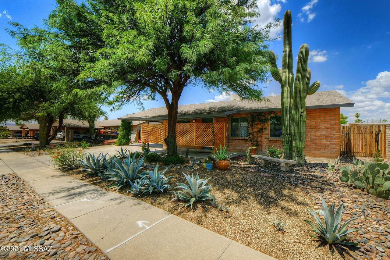 2912 Pepper Drive - Photo 1