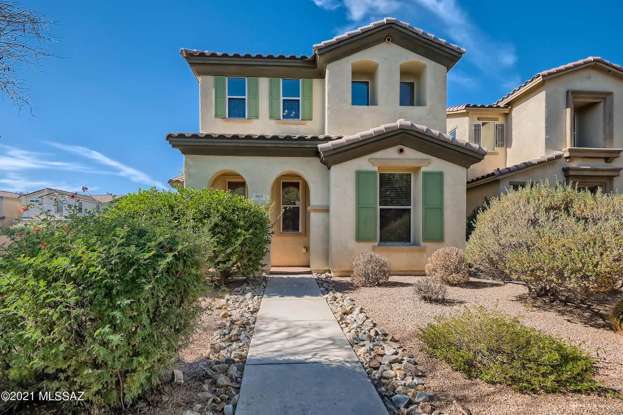 668 Paseo Celestial - Photo 1
