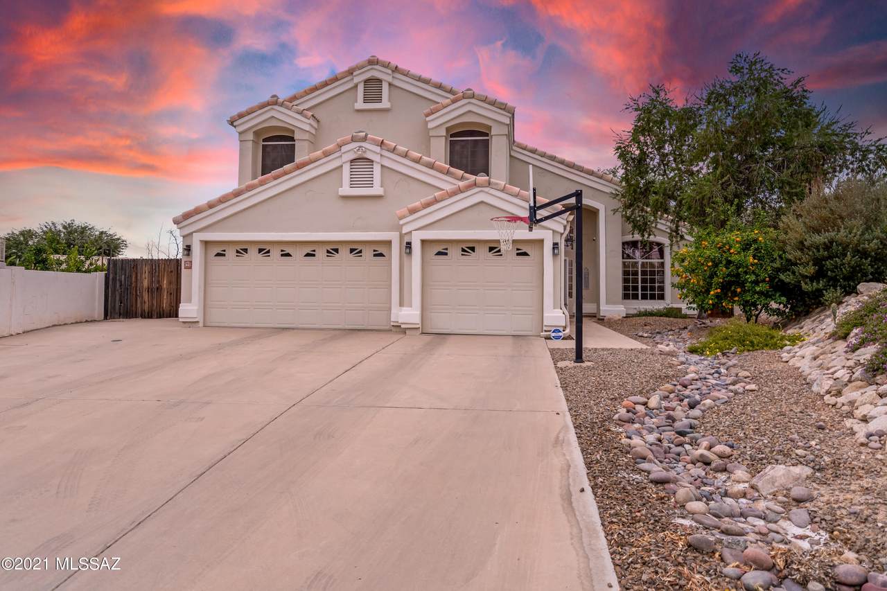 3685 Bellewood Place - Photo 1
