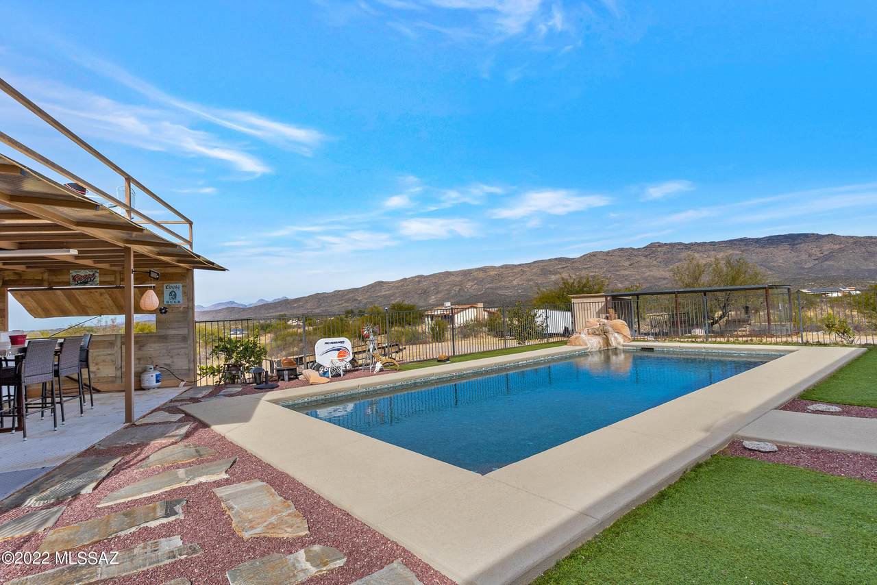 14445 Amilaur Drive - Photo 1