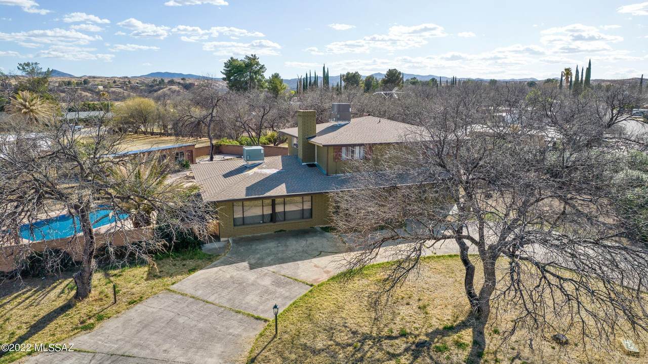 1715 Mesquite Lane - Photo 1
