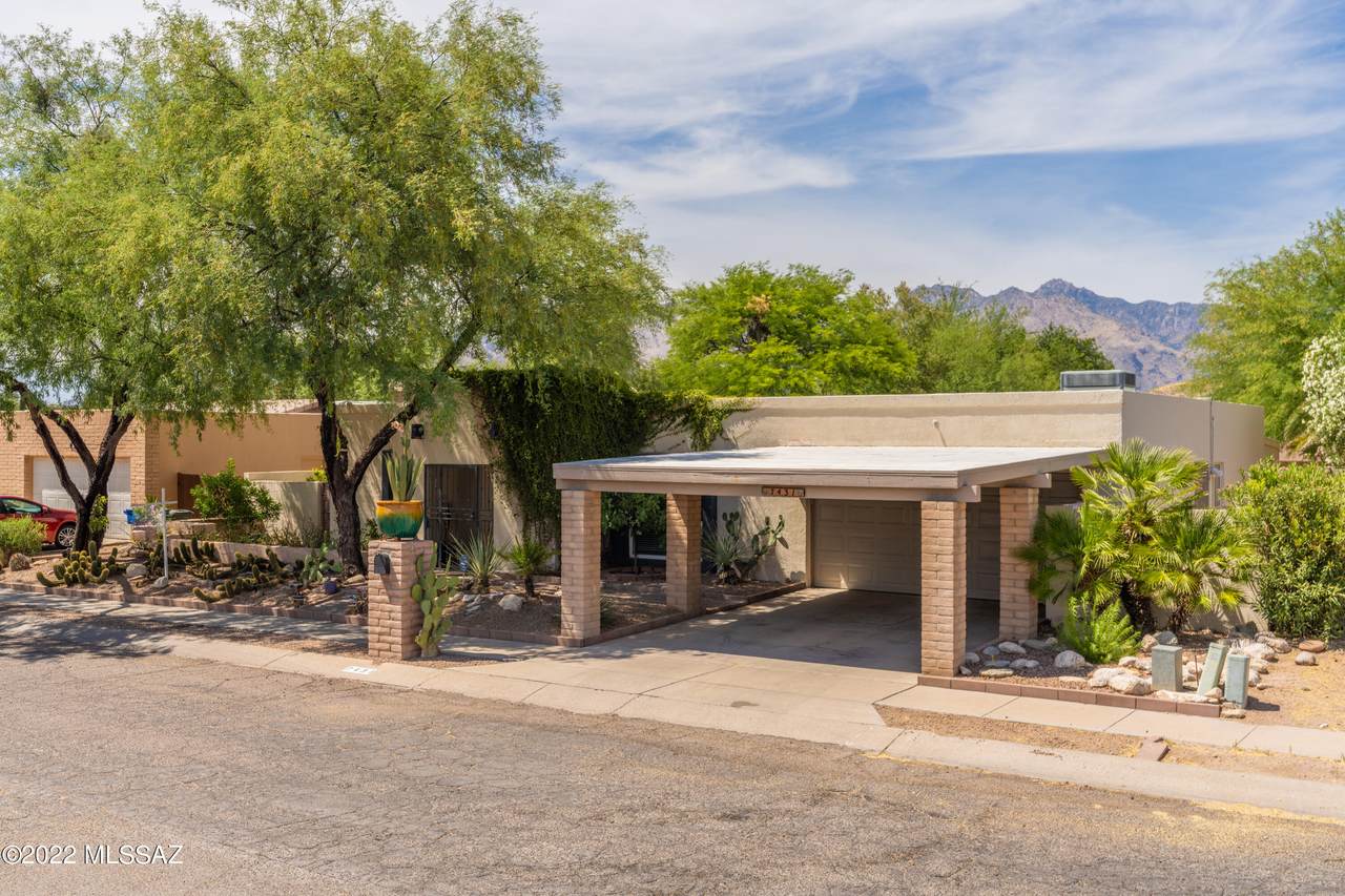 7431 La Cienega Drive - Photo 1