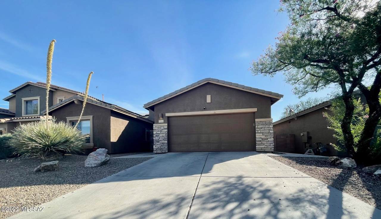 7112 Amber Burst Court - Photo 1