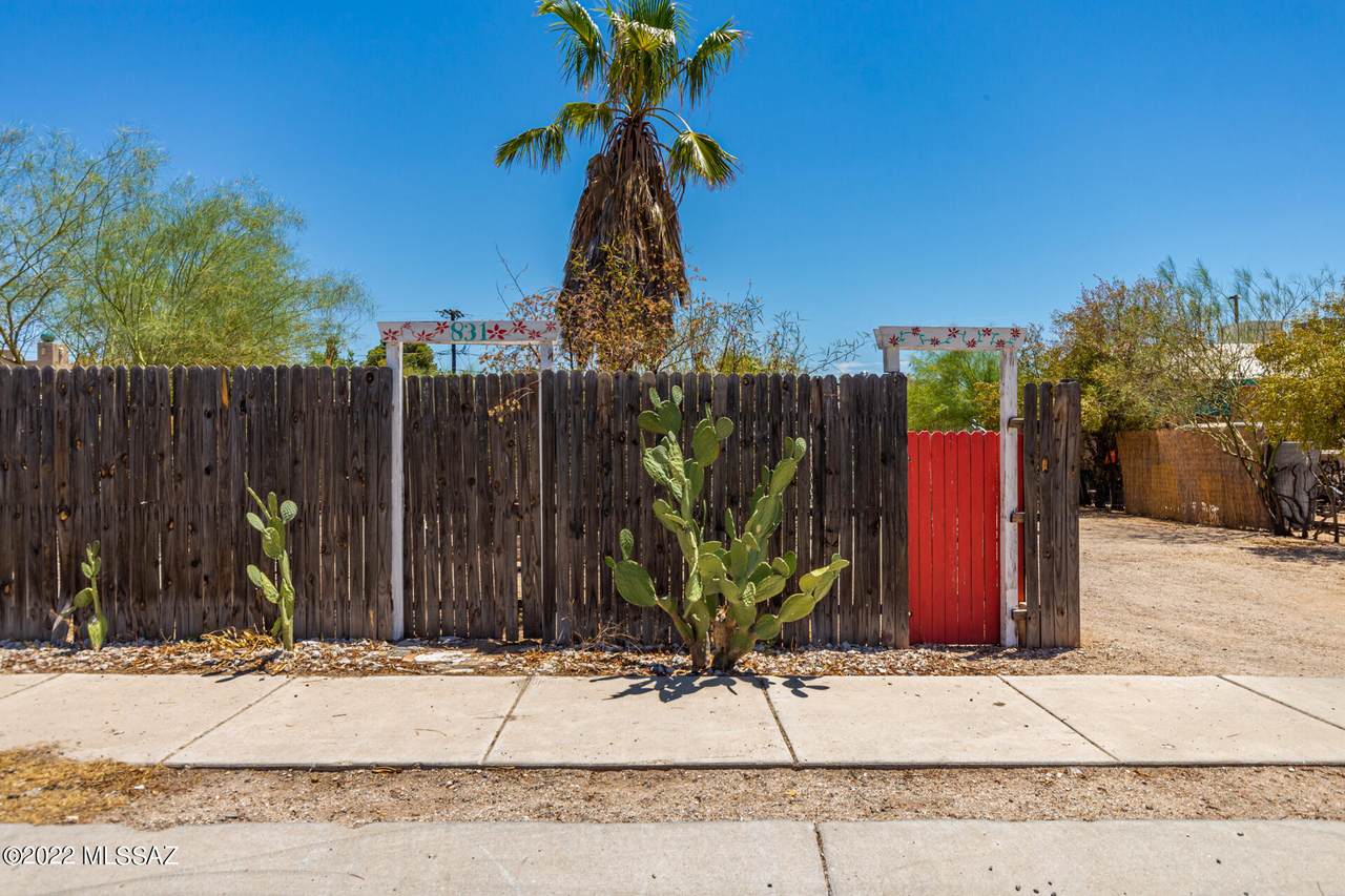 831 Tipton Drive - Photo 1
