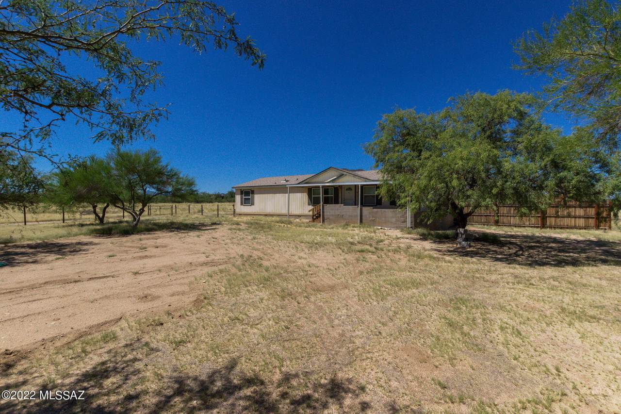 22740 Dills Best Road - Photo 1