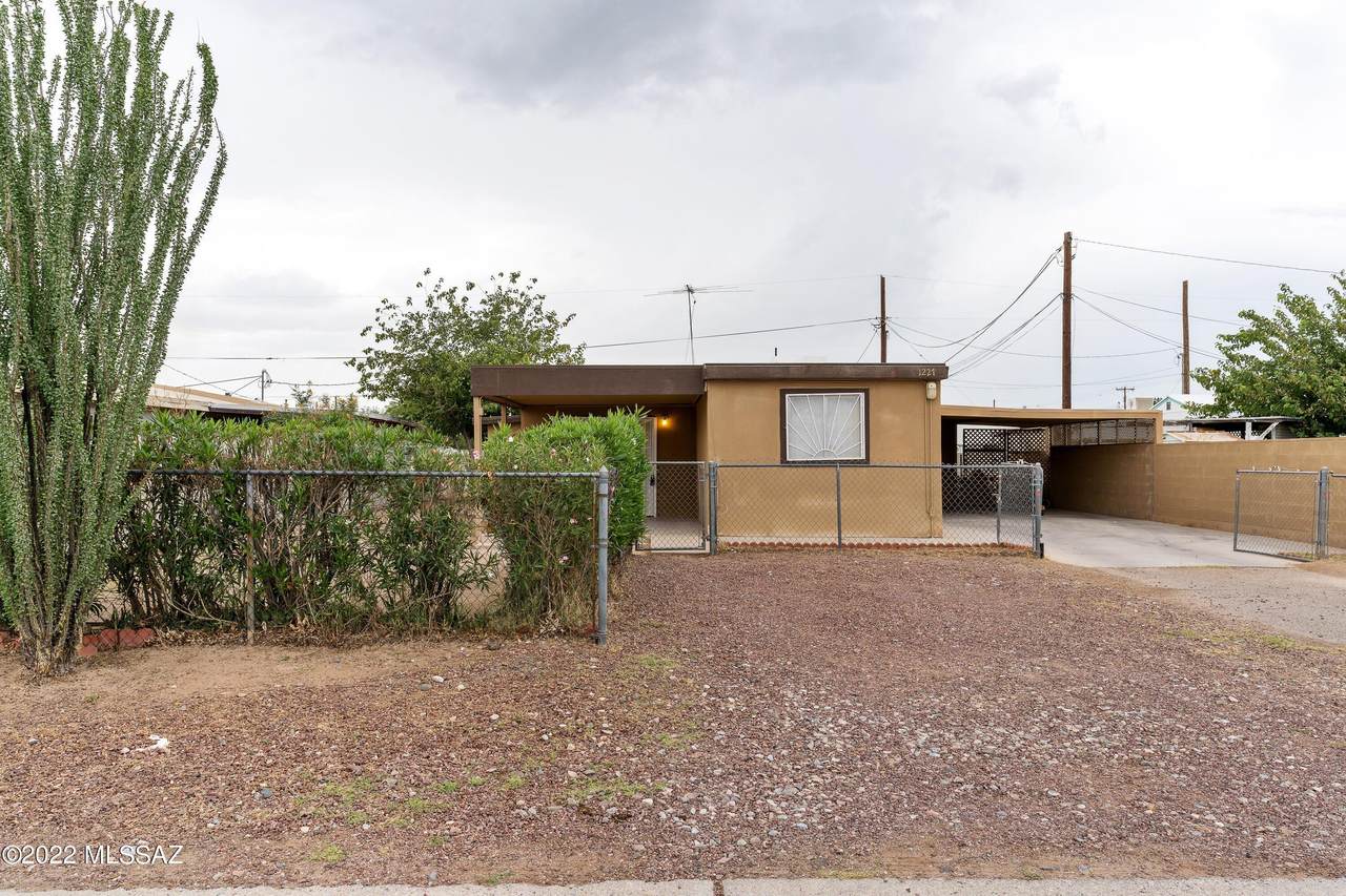 1227 Ginter Road - Photo 1