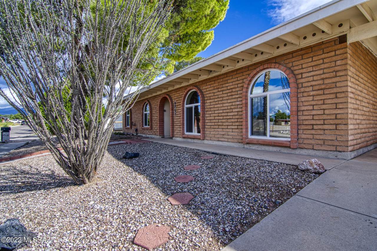 9752 Watson Drive - Photo 1