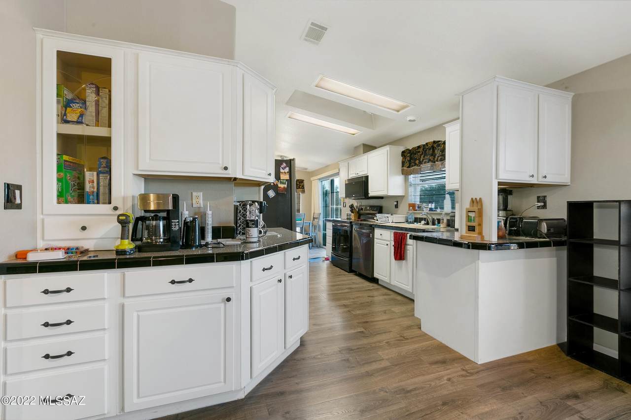 11452 Lariat Drive - Photo 1