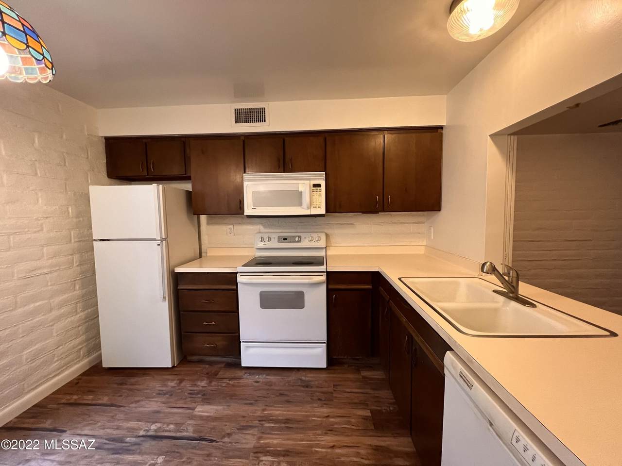2875 Tucson Boulevard - Photo 1