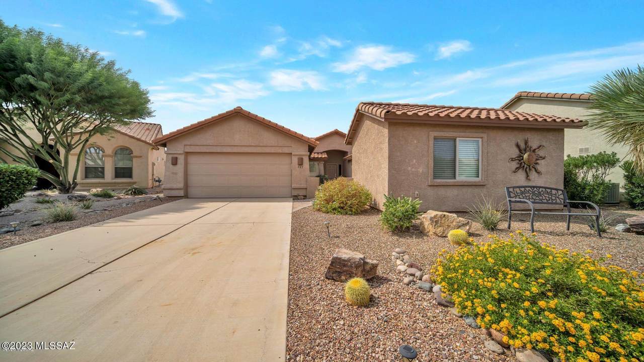 945 Glen Canyon Court - Photo 1