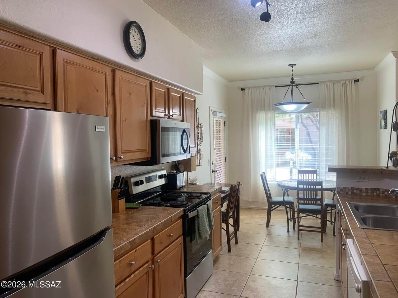 https://bt-photos.global.ssl.fastly.net/tucson/1280_boomver_2_22303942-2.jpg