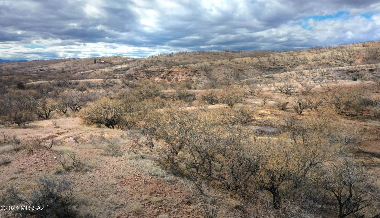 20A Camino Los Vientos - Photo 1