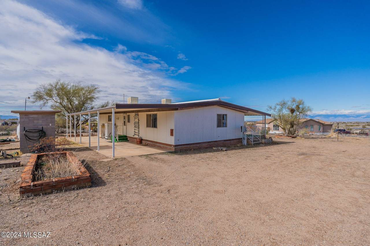 1547 Gentle Breeze Lane - Photo 1