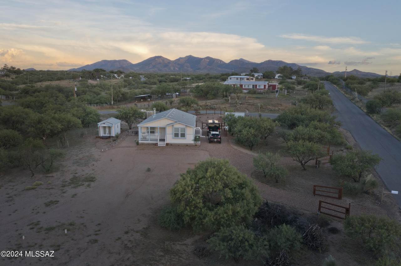 16661 Maricopa Avenue - Photo 1