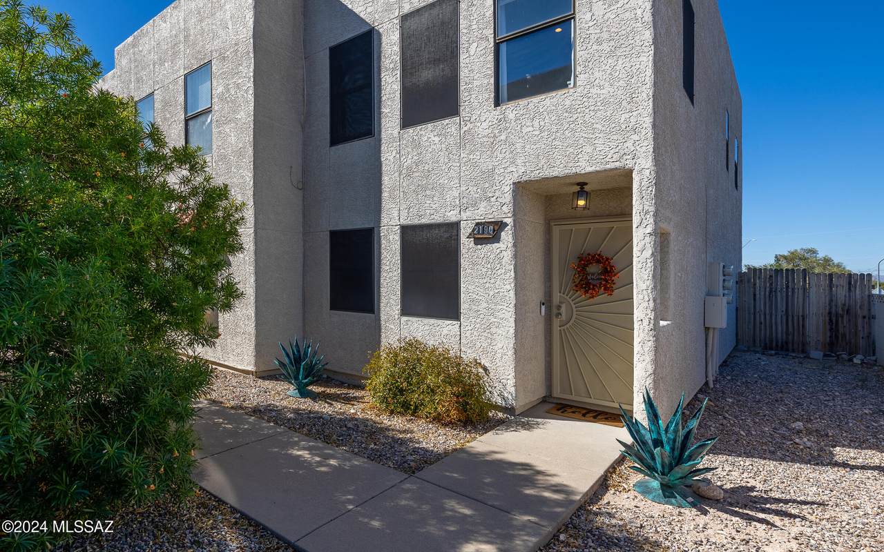 2190 1st Avenue - Photo 1