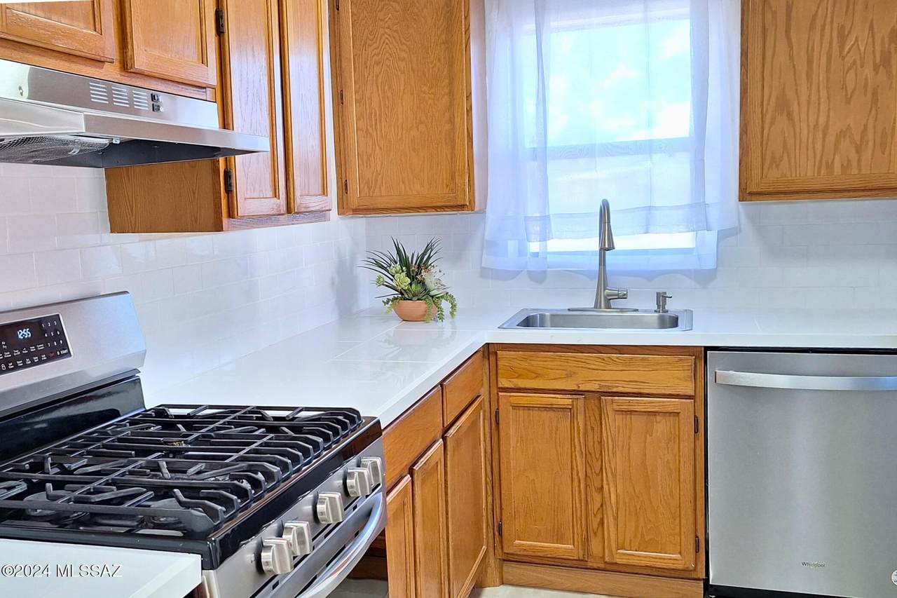 4001 17Th Street - Photo 1