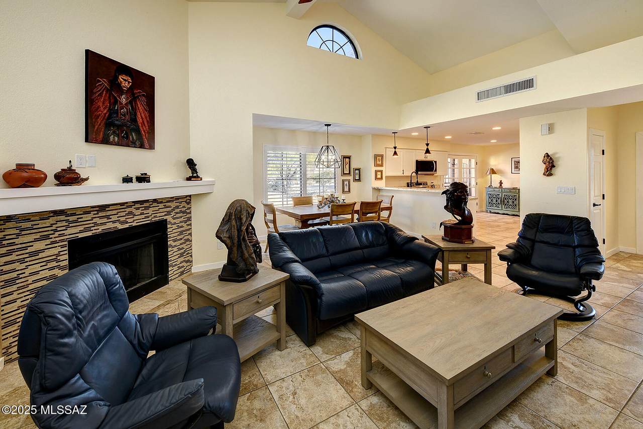 217 Horizon Circle - Photo 1